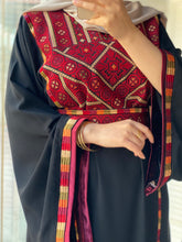 Elegant Black Diamond Qabbah Thob With Manajil Details and Satin Details