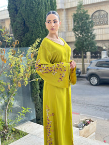 Chic Avocado Green Crepe Caftan