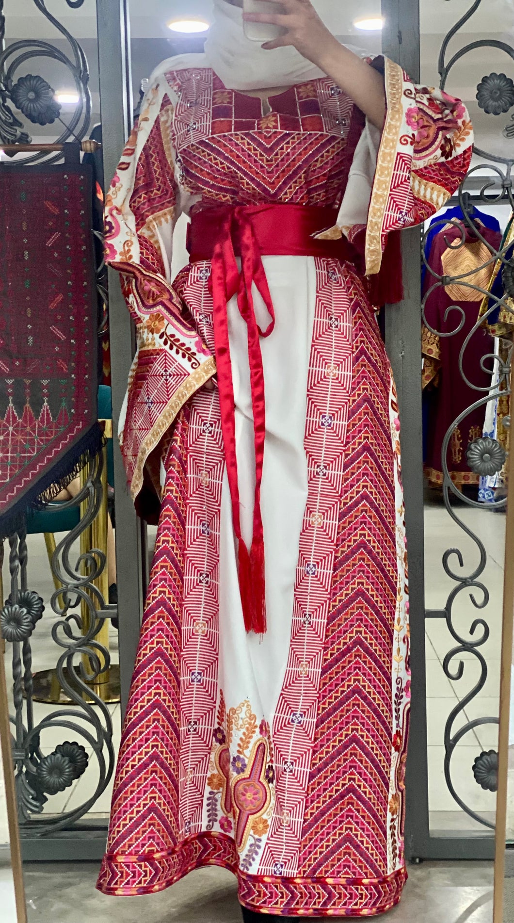 Very Elegant Wide Sleeves White and Red Embroidered Thob with Golden and Malak Details and Head Scarf