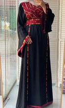 Elegant Black Diamond Qabbah Thob With Manajil Details and Satin Details