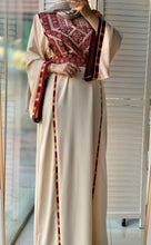 Elegant Offwhite Diamond Qabbah Thob With Manajil Details and Satin Details
