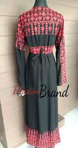 Black Elegant Split Skirt Two Pieces Thob Dress with Red Embroidery